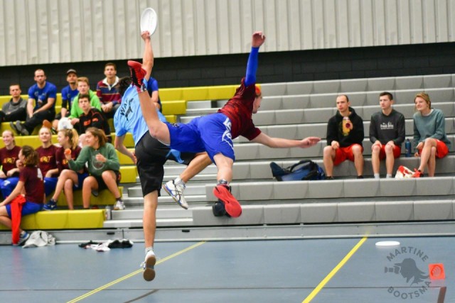 Spectaculaire frisbeesport in Leek